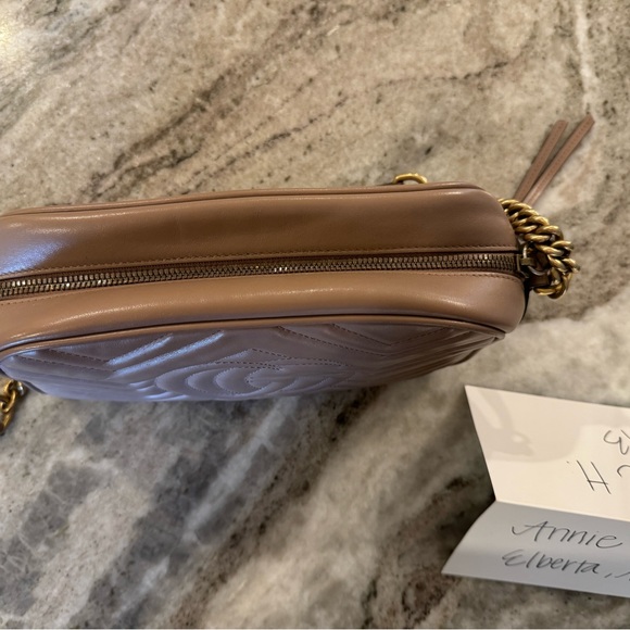 SOLD!!!๐ Gucci Camera Bag Dusty Pink (beige) Leather Small ๐ - Picture 3 of 10